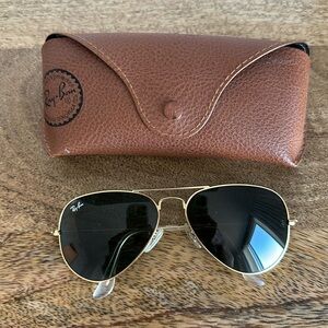 RAY-Ban Aviator